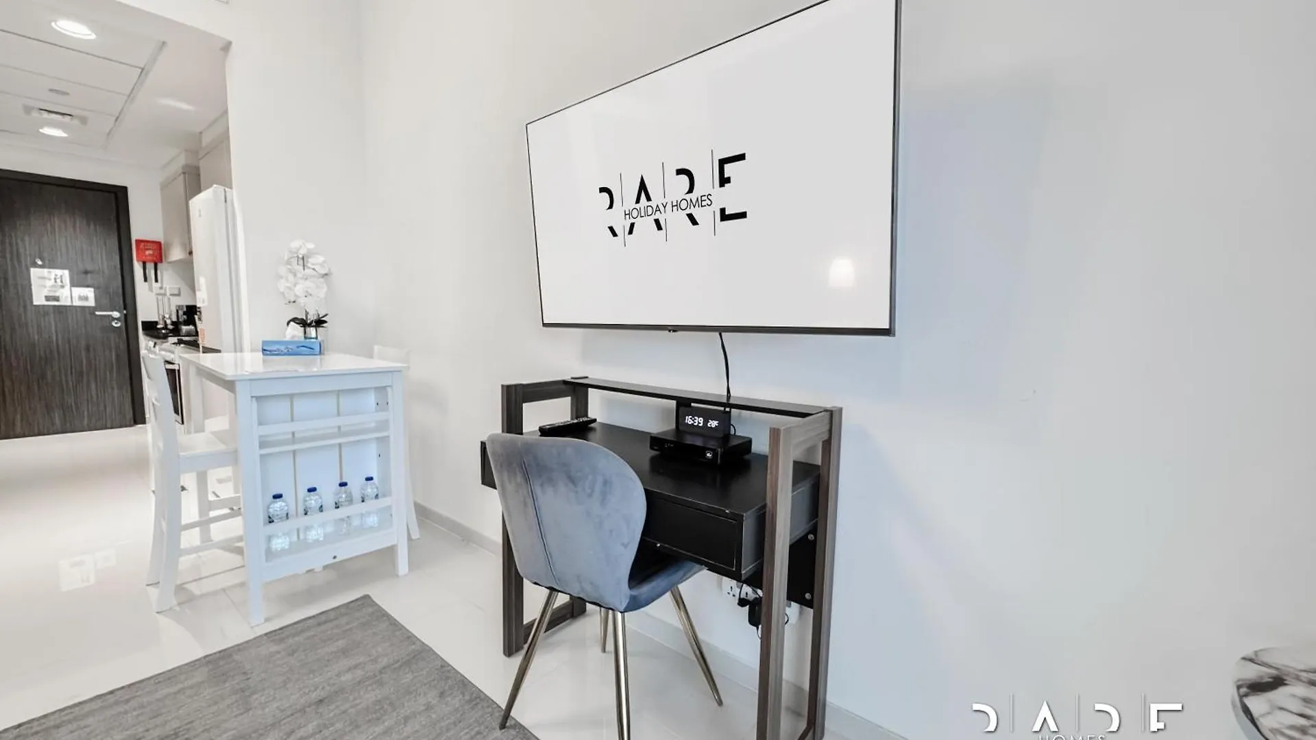 Apartment Rare Holiday Homes - Carson Tower B - Damac Hills - R3308 Dubai United Arab Emirates